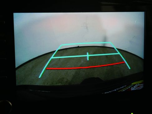 Used 2020 Toyota Highlander XLE image 32