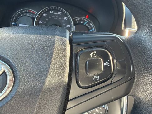 Used 2015 Toyota Camry LE FWD image 15
