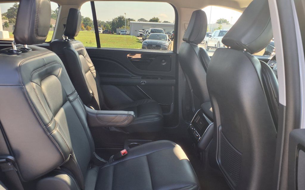 Used 2025 Lincoln Aviator Reserve RWD image 19
