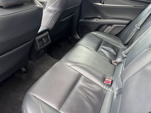 Used 2025 Toyota Camry XLE image 25