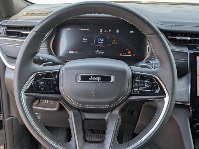Used 2023 Jeep Grand Cherokee L Overland AWD/4WD image 18