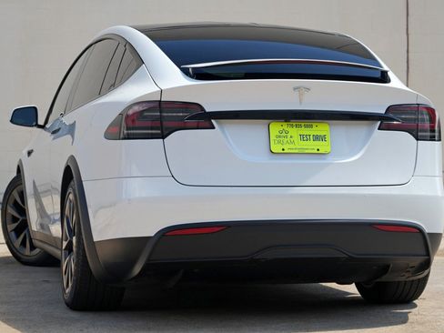 Used 2022 Tesla Model X AWD/4WD image 6