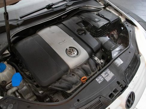 Used 2008 Volkswagen Rabbit S image 22