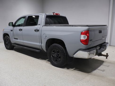 Used 2020 Toyota Tundra SR5 w/ SR5 Upgrade Package AWD/4WD image 5