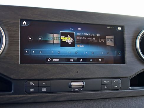 Used 2024 Mercedes-Benz Sprinter 3500 image 22