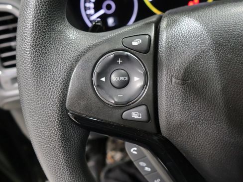 Used 2018 Honda HR-V EX image 34