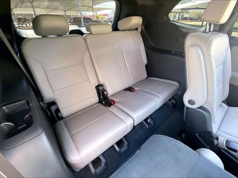 Used 2024 GMC Acadia Elevation FWD image 35