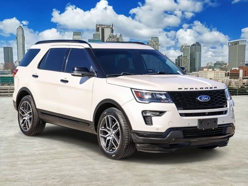 Used 2019 Ford Explorer Sport w/ Equipment Group 401A AWD/4WD image 3