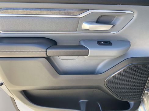 Used 2021 RAM 1500 Big Horn AWD/4WD image 13