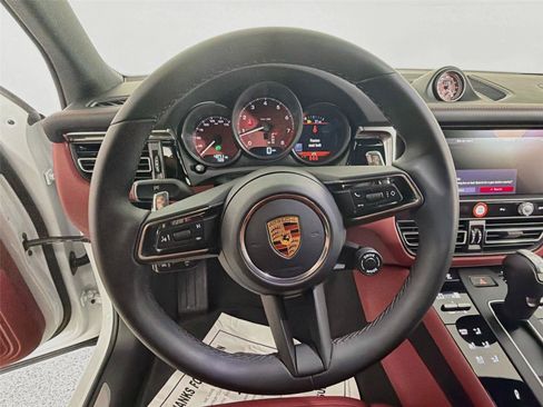 Certified 2026 Porsche Macan S AWD/4WD image 20
