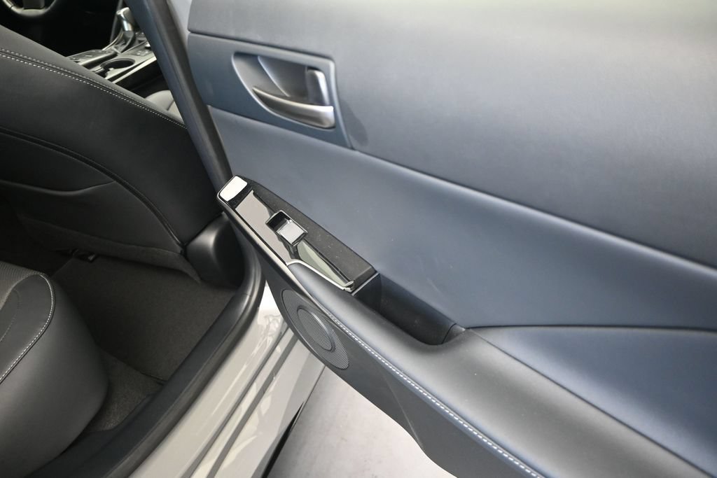Certified 2025 Lexus IS 350 F Sport RWD image 21