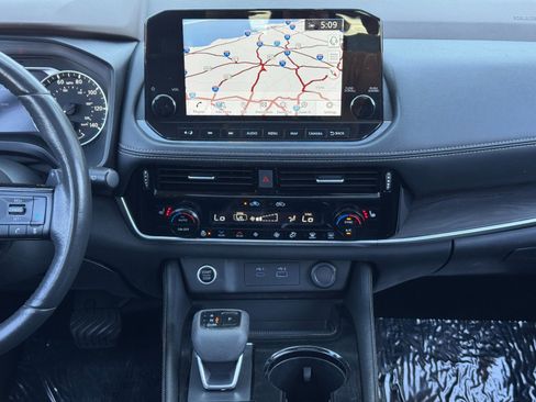 Used 2021 Nissan Rogue SL w/ Premium Package image 23