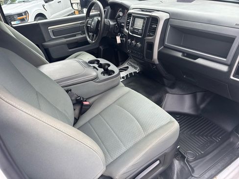 Used 2015 RAM 3500 Tradesman w/ Power & Remote Entry Group image 23