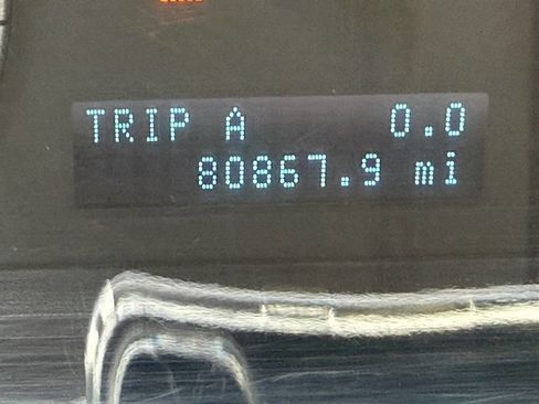 Used 2011 Ford Escape XLT image 17