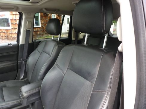 Used 2016 Jeep Compass High Altitude AWD/4WD image 22