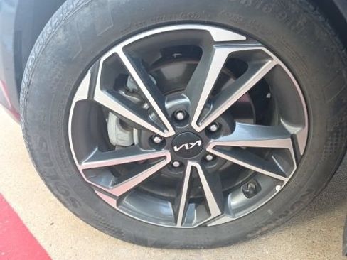 Used 2023 Kia Forte LXS FWD image 15
