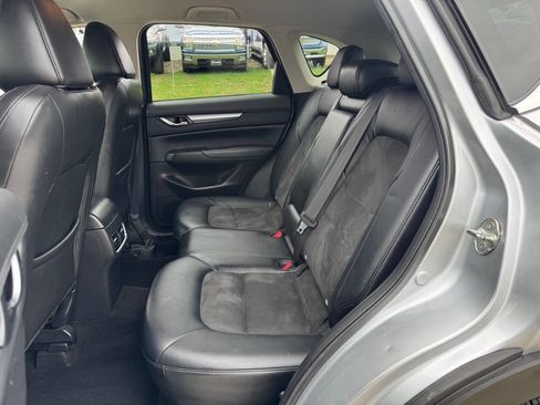 Used 2017 MAZDA CX-5 Touring image 10