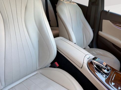 Used 2020 Mercedes-Benz E 350 Sedan w/ Premium Package image 24