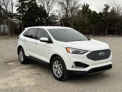 Used 2024 Ford Edge SEL w/ Convenience Package