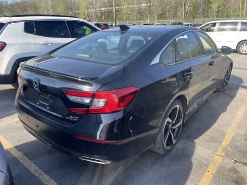 Used 2020 Honda Accord Sport image 4