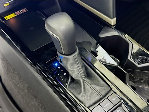 Used 2025 Toyota Camry XSE FWD image 21