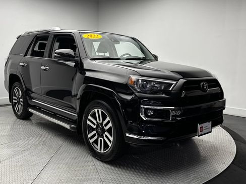 Used 2022 Toyota 4Runner Limited AWD/4WD image 41