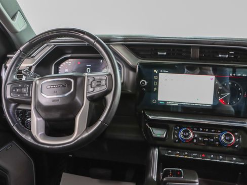 Used 2024 GMC Sierra 1500 Denali image 18