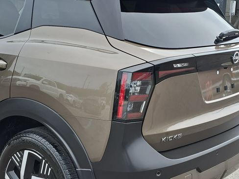 Used 2025 Nissan Kicks SV image 35