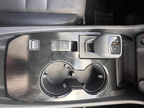 Certified 2025 Nissan Rogue SV w/ SV Premium Package FWD image 20