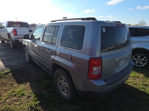 Used 2016 Jeep Patriot Sport w/ Power Value Group image 4