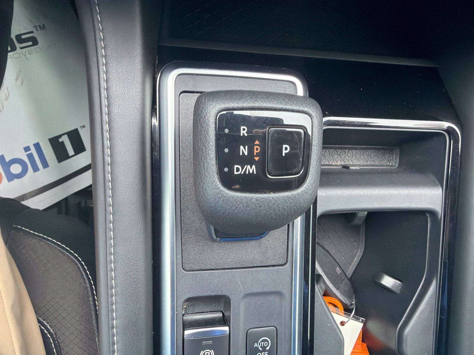 Used 2022 Nissan Pathfinder SL AWD/4WD image 18