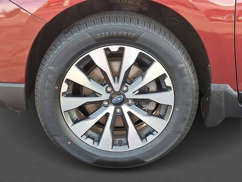Used 2017 Subaru Outback 2.5i Limited image 7