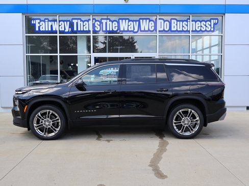 New 2025 Chevrolet Traverse LT w/ Driver Confidence Package image 7