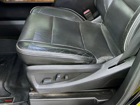 Used 2017 Chevrolet Silverado 2500 High Country w/ Duramax Plus Package image 27