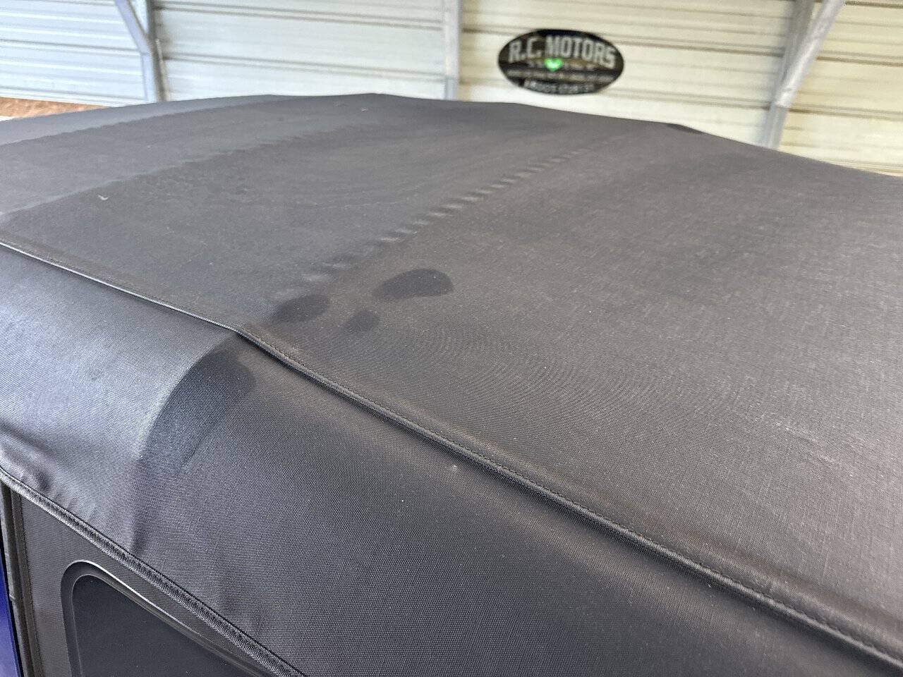 Used 2018 Jeep Wrangler Unlimited Sport AWD/4WD image 8