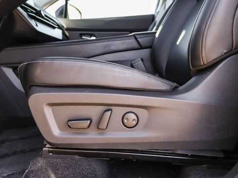 Used 2025 Nissan Murano SV AWD/4WD image 20