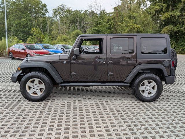 Used 2013 Jeep Wrangler Unlimited Sport AWD/4WD image 6