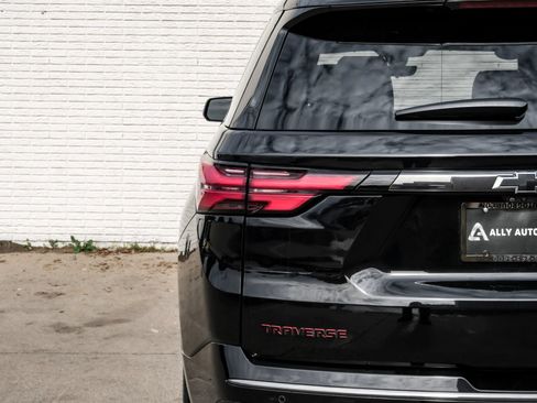 Used 2022 Chevrolet Traverse Premier w/ Redline Edition FWD image 61