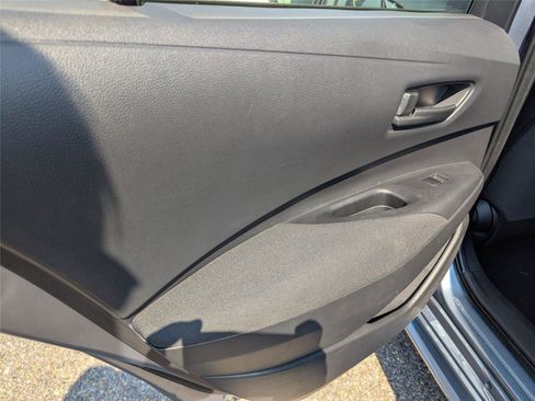 Used 2023 Toyota Corolla LE image 14