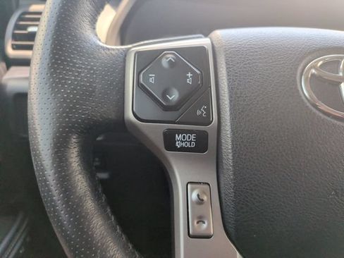 Used 2024 Toyota 4Runner Limited AWD/4WD image 19