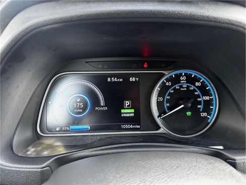 Used 2025 Nissan Leaf S FWD image 21