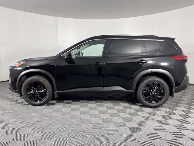 Used 2023 Nissan Rogue SV w/ SV Premium B Package FWD image 7