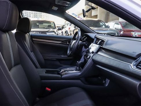 Used 2017 Honda Civic Sport image 17