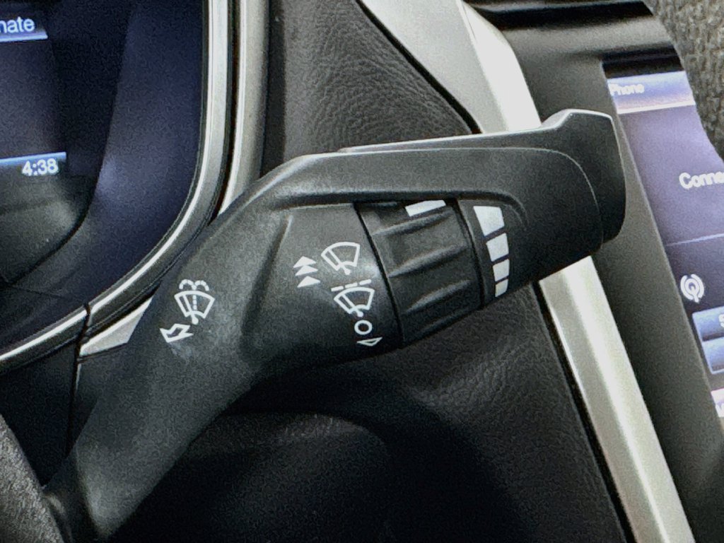 Used 2016 Ford Fusion SE FWD image 13