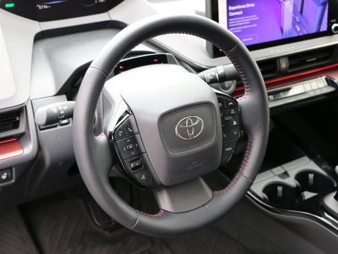 Used 2024 Toyota Prius Prime FWD image 16