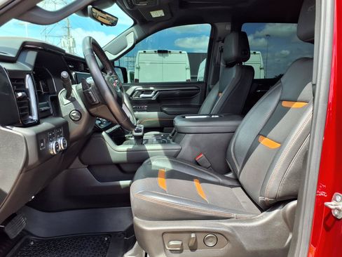 Used 2022 GMC Sierra 1500 AT4 w/ Technology Package AWD/4WD image 20