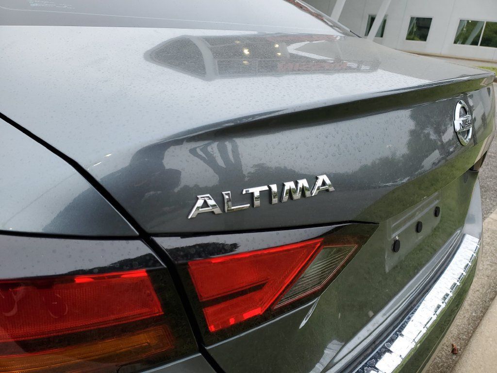 Certified 2021 Nissan Altima 2.5 SR FWD image 19