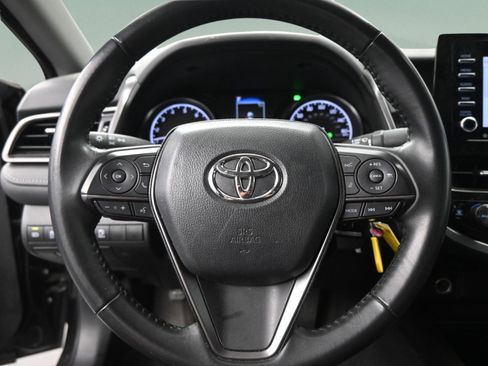 Used 2024 Toyota Camry SE image 27