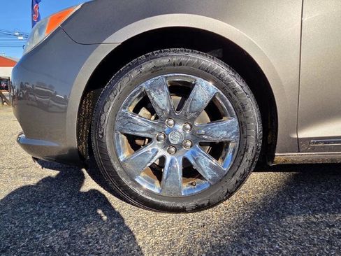 Used 2011 Buick LaCrosse CXL w/ Luxury Package image 33