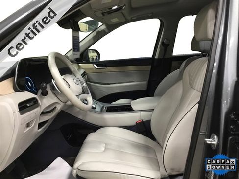 Used 2023 Hyundai Palisade Limited w/ Cargo Package image 9